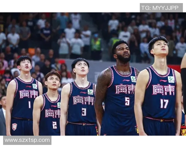 广东男篮与新疆飞虎激战正酣谁能在这场对决中笑到最后 广东男篮与新疆飞虎激战正酣谁能在这场对决中笑到最后